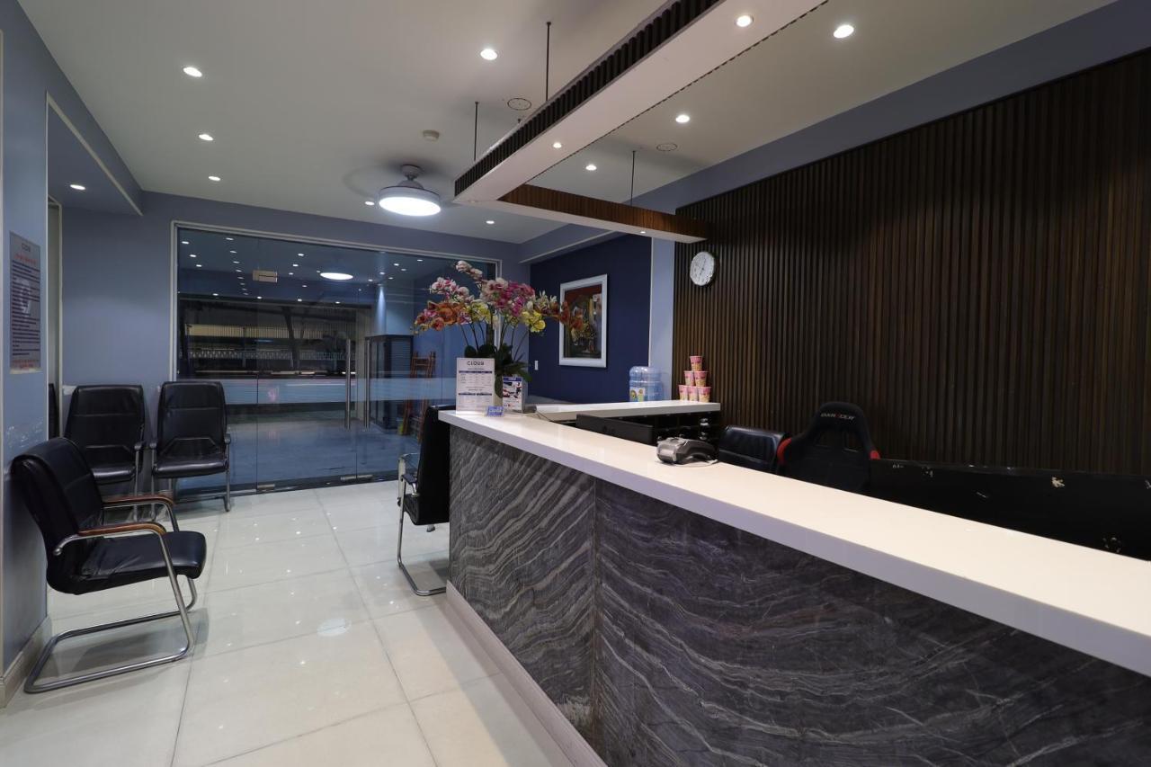 胡志明市 Reddoorz Plus & Cloud 9 Quang Trung酒店 外观 照片